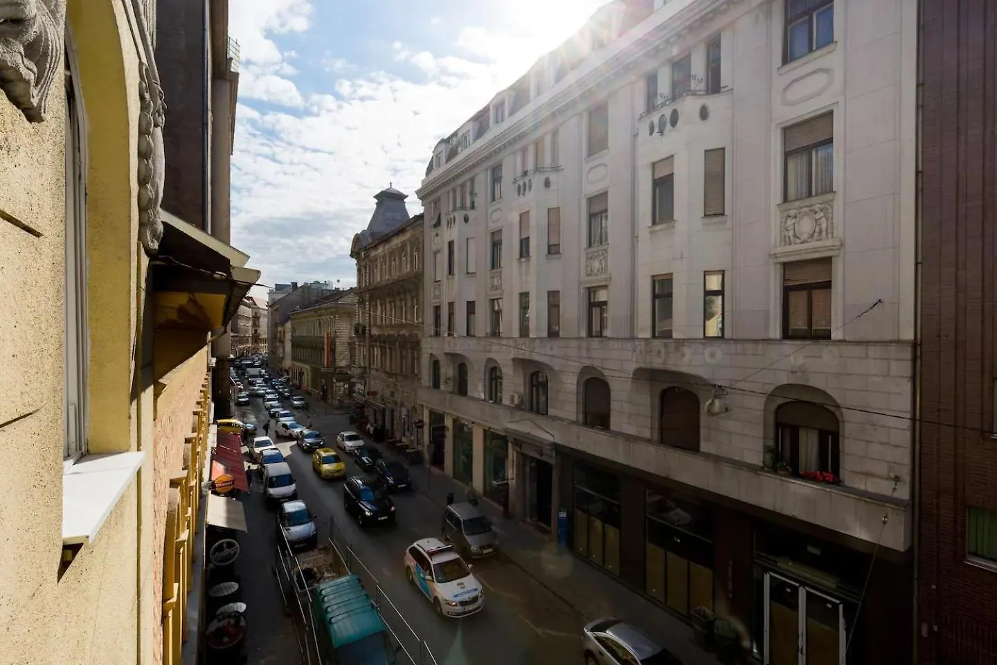 Kertesz 22 - 3 Bedrooms And Living With 2 Baths Budapest Appartement
